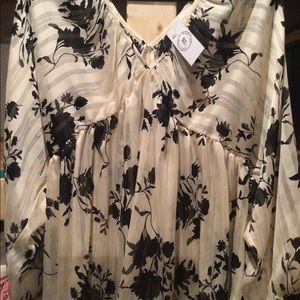 Boutique top beautiful size large